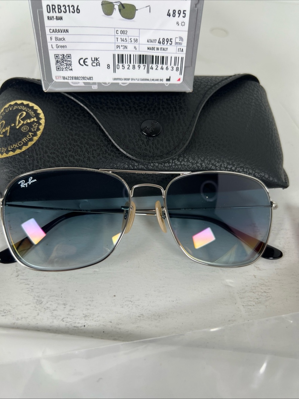 Ray-Ban Men’s Caravan Sunglasses - Silver Frame with Blue Gradient Lenses